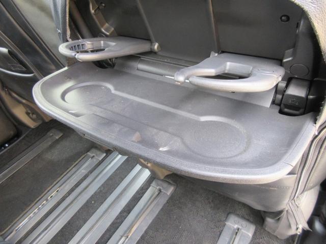 セレナ ハイウェイスターＧ　後席フリップダウンモニター　エマージェンシーブレーキ　クリアランスソナー　純正ナビ　Ｂｌｕｅｔｏｏｔｈ　フルセグＴＶ　両側パワースライドドア　アラウンドビューモニター　レーダークルーズコントロール（49枚目）