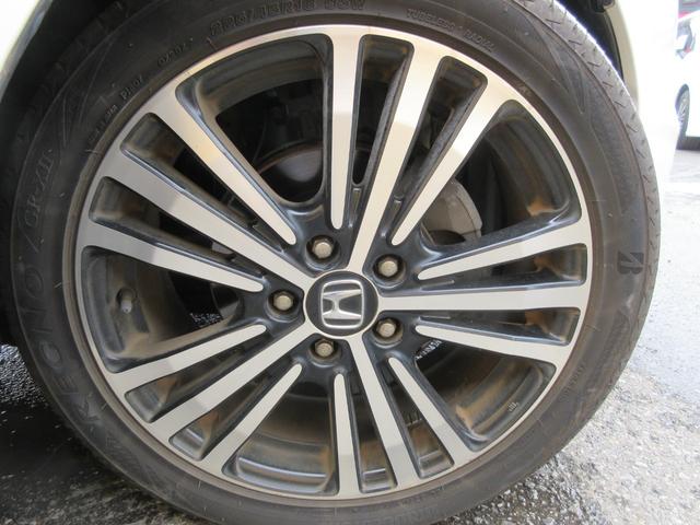 オデッセイ アブソルート・ＥＸ　ホンダセンシング　両側パワースライドドア　アラウンドビューモニター　純正ナビ　Ｂｌｕｅｔｏｏｔｈ　フルセグＴＶ　運転席パワーシート　ハーフレザーシート　レーダークルーズコントロール　ＬＥＤヘッドライト（18枚目）