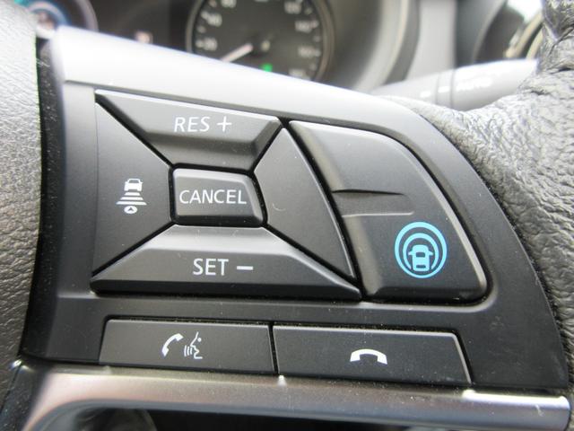 キックス Ｘ　エマージェンシーブレーキ　アラウンドビューモニター　クリアランスソナー　純正ＳＤナビ　Ｂｌｕｅｔｏｏｔｈ　フルセグＴＶ　ハーフレザーシート　ＬＥＤヘッドライト　オートライト　ヘッドライトレベライザー（7枚目）