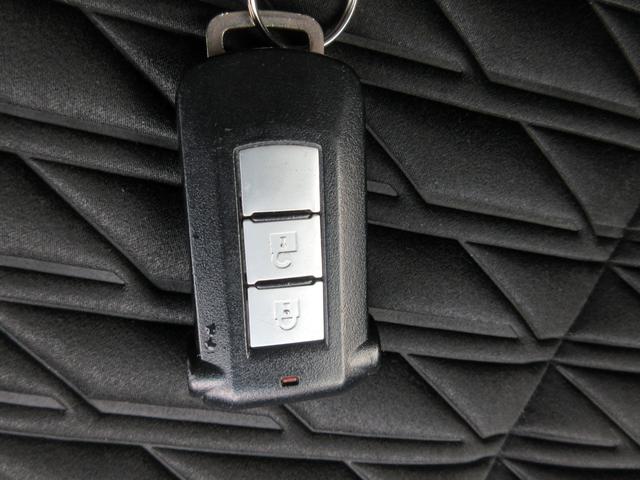 デリカD:5 アーバンギア G 4WD アラウンドビューモニター 両側パワースライドドア 純正ナビ Bluetooth フルセグTV レーダークルーズコントロール 衝突軽減ブレーキ アイドリングストップ ステアリングリモコン ETC(26枚目)