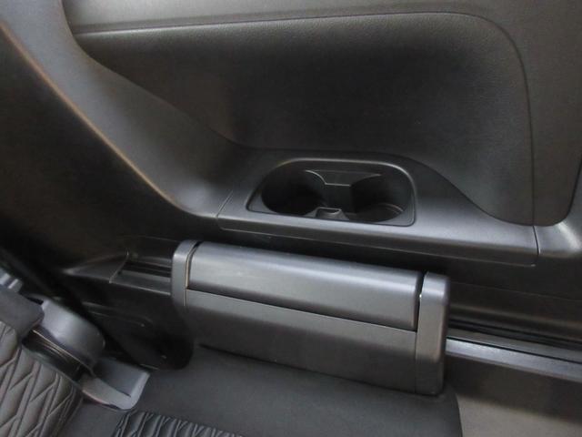 デリカD:5 アーバンギア G 4WD アラウンドビューモニター 両側パワースライドドア 純正ナビ Bluetooth フルセグTV レーダークルーズコントロール 衝突軽減ブレーキ アイドリングストップ ステアリングリモコン ETC(61枚目)