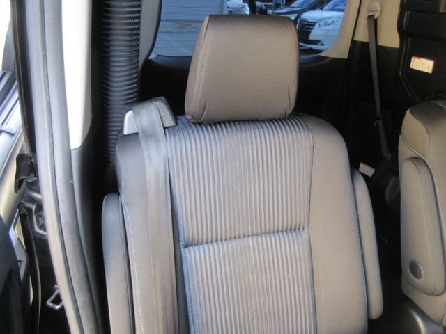 ヴォクシー ＺＳ　煌　後席フリップダウンモニター　両側パワースライドドア　バックカメラ　アルパインＳＤナビ　Ｂｌｕｅｔｏｏｔｈ　アイドリングストップ　ＬＥＤヘッドライト　オートライト　フロントドライブレコーダー　ＥＴＣ（36枚目）