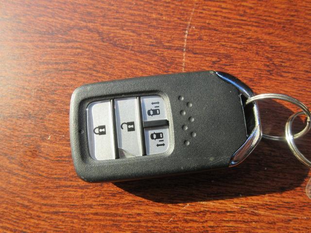 オデッセイ アブソルート・Xホンダセンシング ホンダセンシング バックカメラ 純正メモリーナビ Bluetooth フルセグTV 両側パワースライドドア ハーフレザーシート パワーシート アイドリングストップ LEDヘッドライト オートライト(61枚目)