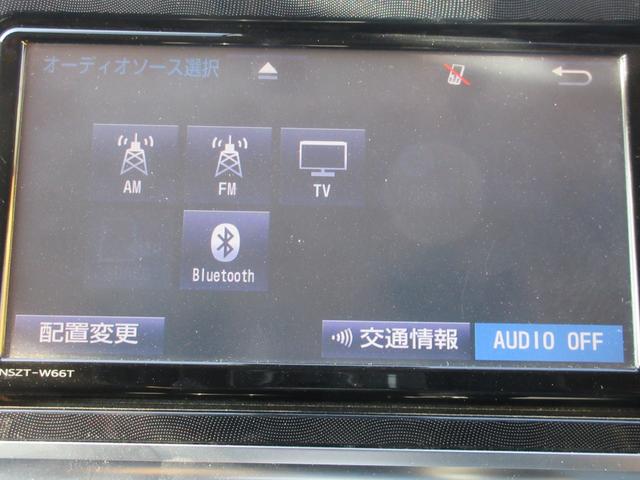 シエンタ ハイブリッドＧ　トヨタセーフティーセンス　バックカメラ　両側パワースライドドア　純正ナビ　Ｂｌｕｅｔｏｏｔｈ　フルセグＴＶ　ステアリングリモコン　ＬＥＤヘッドライト　オートライト　オートハイビーム　ビルトインＥＴＣ（4枚目）