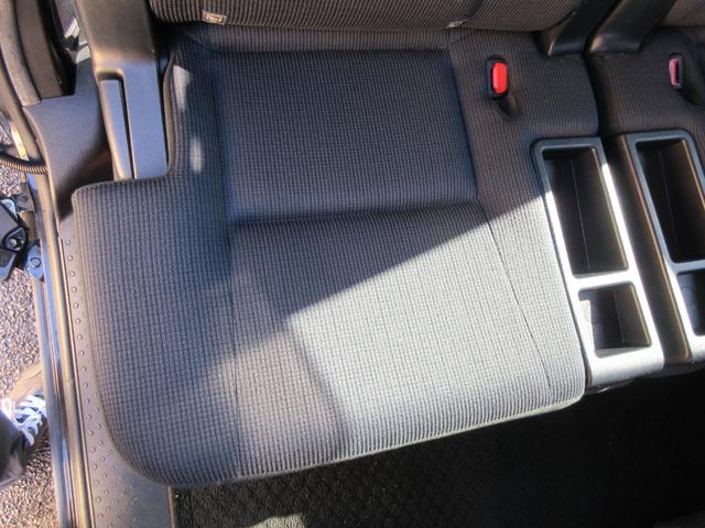 シエンタ ハイブリッドＧ　トヨタセーフティーセンス　バックカメラ　両側パワースライドドア　純正ナビ　Ｂｌｕｅｔｏｏｔｈ　フルセグＴＶ　ステアリングリモコン　ＬＥＤヘッドライト　オートライト　オートハイビーム　ビルトインＥＴＣ（35枚目）