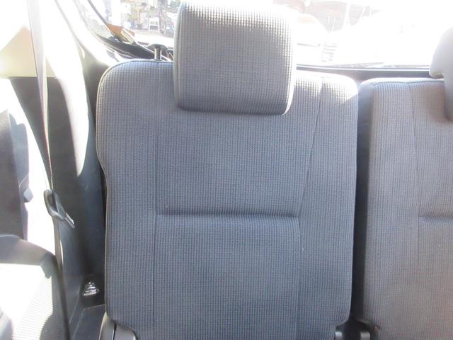 シエンタ ハイブリッドＧ　トヨタセーフティーセンス　バックカメラ　両側パワースライドドア　純正ナビ　Ｂｌｕｅｔｏｏｔｈ　フルセグＴＶ　ステアリングリモコン　ＬＥＤヘッドライト　オートライト　オートハイビーム　ビルトインＥＴＣ（42枚目）