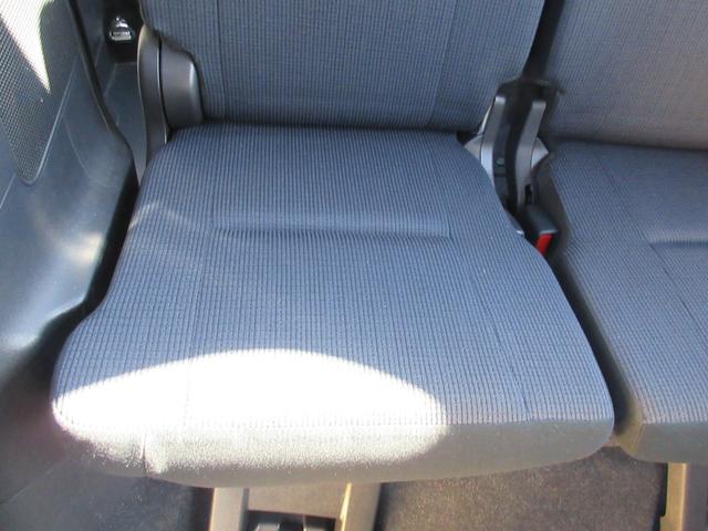 シエンタ ハイブリッドＧ　トヨタセーフティーセンス　バックカメラ　両側パワースライドドア　純正ナビ　Ｂｌｕｅｔｏｏｔｈ　フルセグＴＶ　ステアリングリモコン　ＬＥＤヘッドライト　オートライト　オートハイビーム　ビルトインＥＴＣ（43枚目）