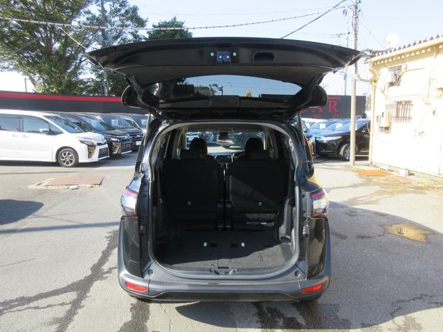 シエンタ ハイブリッドＧ　トヨタセーフティーセンス　バックカメラ　両側パワースライドドア　純正ナビ　Ｂｌｕｅｔｏｏｔｈ　フルセグＴＶ　ステアリングリモコン　ＬＥＤヘッドライト　オートライト　オートハイビーム　ビルトインＥＴＣ（60枚目）