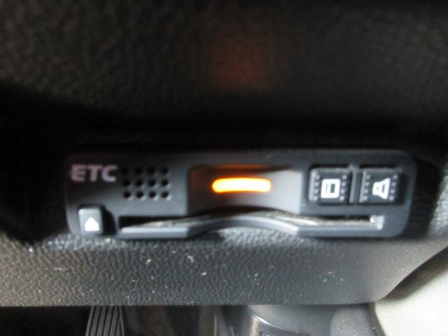 フリードハイブリッド ハイブリッド・Ｇホンダセンシング　ホンダセンシング　両側パワースライドドア　バックカメラ　ストラーダナビ　Ｂｌｕｅｔｏｏｔｈ　フルセグＴＶ　レーダークルーズコントロール　ハーフレザーシート　ＬＥＤヘッドライト　オートライト　ＥＴＣ（11枚目）