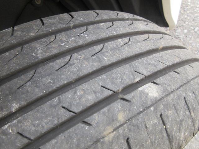 ヴォクシー ZS 煌 トヨタセーフティーセンス 両側パワースライドドア クルーズコントロール 純正ナビ Bluetooth フルセグTV クリアランスソナー アイドリングストップ LEDヘッドライト オートハイビーム(19枚目)