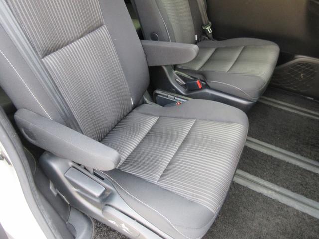 ヴォクシー ZS 煌 トヨタセーフティーセンス 両側パワースライドドア クルーズコントロール 純正ナビ Bluetooth フルセグTV クリアランスソナー アイドリングストップ LEDヘッドライト オートハイビーム(42枚目)