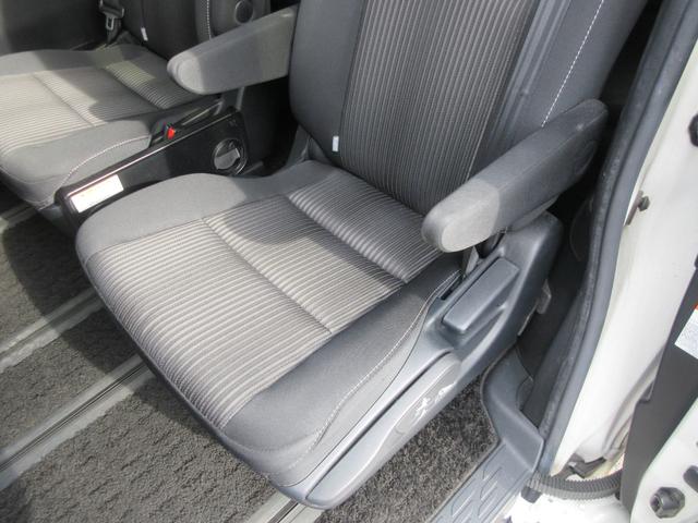 ヴォクシー ZS 煌 トヨタセーフティーセンス 両側パワースライドドア クルーズコントロール 純正ナビ Bluetooth フルセグTV クリアランスソナー アイドリングストップ LEDヘッドライト オートハイビーム(47枚目)