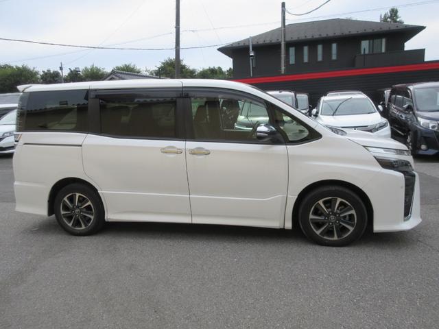 ヴォクシー ZS 煌 トヨタセーフティーセンス 両側パワースライドドア クルーズコントロール 純正ナビ Bluetooth フルセグTV クリアランスソナー アイドリングストップ LEDヘッドライト オートハイビーム(63枚目)