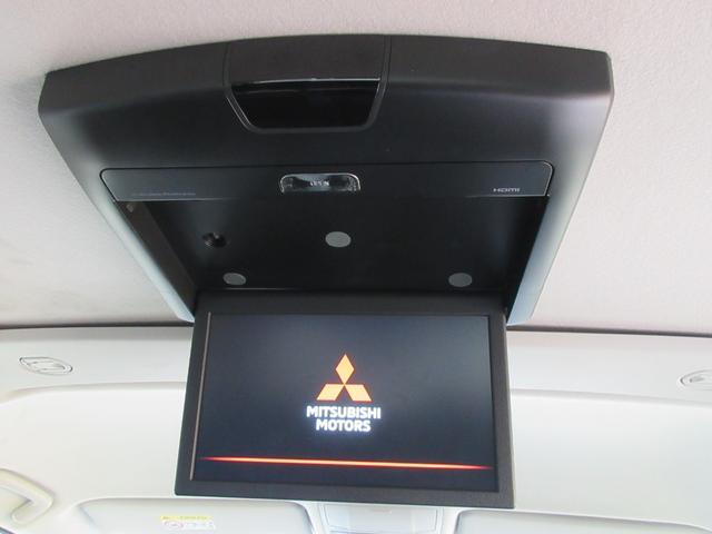 デリカD:5 G パワーパッケージ 4WD 後席フリップダウンモニター 両側パワースライドドア 純正ナビ Bluetooth 衝突軽減ブレーキ レーダークルーズコントロール パワーシート パワーバックドア バックカメラ シートヒーター(6枚目)