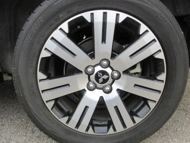 デリカD:5 G パワーパッケージ 4WD 後席フリップダウンモニター 両側パワースライドドア 純正ナビ Bluetooth 衝突軽減ブレーキ レーダークルーズコントロール パワーシート パワーバックドア バックカメラ シートヒーター(16枚目)