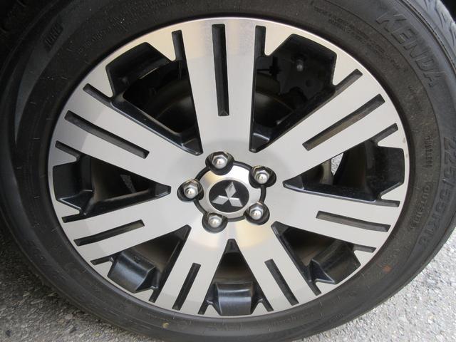 デリカD:5 G パワーパッケージ 4WD 後席フリップダウンモニター 両側パワースライドドア 純正ナビ Bluetooth 衝突軽減ブレーキ レーダークルーズコントロール パワーシート パワーバックドア バックカメラ シートヒーター(18枚目)