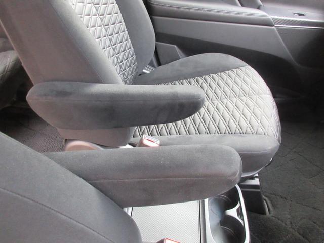 デリカD:5 G パワーパッケージ 4WD 後席フリップダウンモニター 両側パワースライドドア 純正ナビ Bluetooth 衝突軽減ブレーキ レーダークルーズコントロール パワーシート パワーバックドア バックカメラ シートヒーター(43枚目)