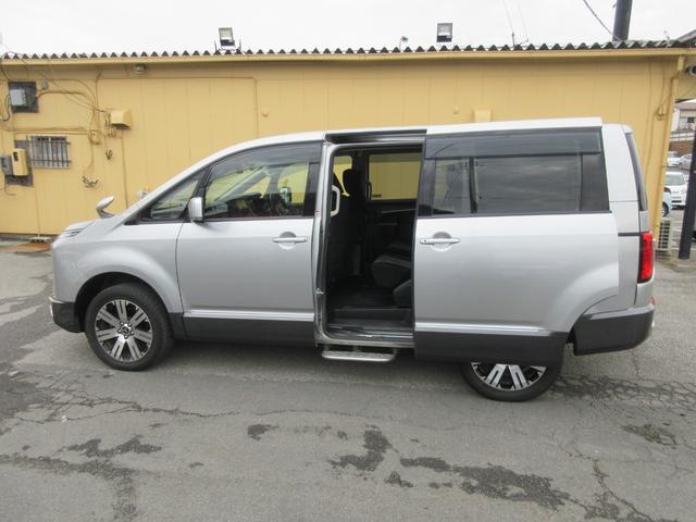 デリカD:5 G パワーパッケージ 4WD 後席フリップダウンモニター 両側パワースライドドア 純正ナビ Bluetooth 衝突軽減ブレーキ レーダークルーズコントロール パワーシート パワーバックドア バックカメラ シートヒーター(76枚目)