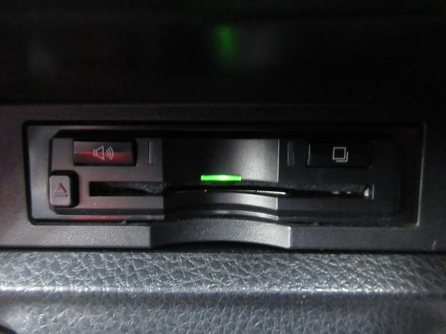 ヴォクシー ZS G’s 後席フリップダウンモニター バックカメラ アルパインSDナビ Bluetooth フルセグTV 両側パワースライドドア トヨタセーフティーセンス アイドリングストップ ハーフレザーシート 前後ドラレコ(11枚目)