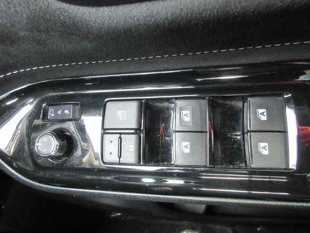 ヴォクシー ZS G’s 後席フリップダウンモニター バックカメラ アルパインSDナビ Bluetooth フルセグTV 両側パワースライドドア トヨタセーフティーセンス アイドリングストップ ハーフレザーシート 前後ドラレコ(25枚目)