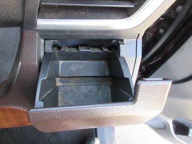 ルーミー Ｇ－Ｔ　クリアランスソナー　両側パワースライドドア　バックカメラ　純正ナビ　Ｂｌｕｅｔｏｏｔｈ　衝突軽減ブレーキ　アイドリングストップ　オートライト　オートハイビーム　ヘッドライトレベライザー　ＥＴＣ（33枚目）