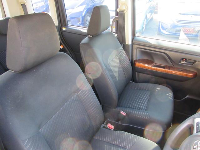 ルーミー Ｇ－Ｔ　クリアランスソナー　両側パワースライドドア　バックカメラ　純正ナビ　Ｂｌｕｅｔｏｏｔｈ　衝突軽減ブレーキ　アイドリングストップ　オートライト　オートハイビーム　ヘッドライトレベライザー　ＥＴＣ（34枚目）