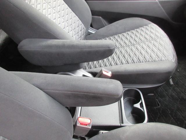 デリカＤ：５ Ｇ　パワーパッケージ　４ＷＤ　両側パワースライドドア　レーダークルーズコントロール　アラウンドビューモニター　純正ナビ　Ｂｌｕｅｔｏｏｔｈ　フルセグＴＶ　アイドリングストップ　衝突軽減ブレーキ　パワーバックドア　ＥＴＣ（28枚目）