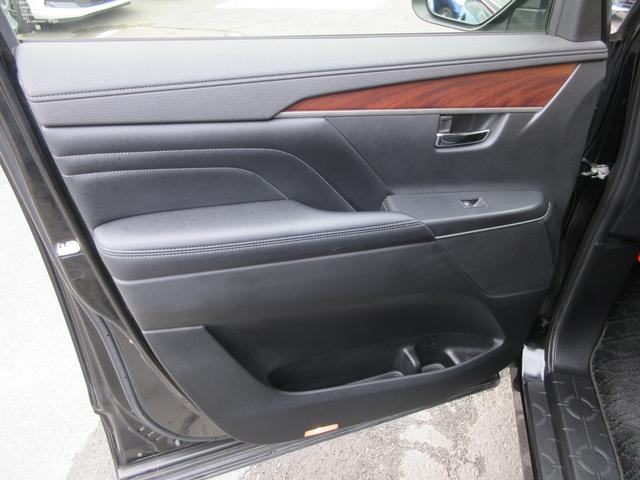 デリカＤ：５ Ｇ　パワーパッケージ　４ＷＤ　両側パワースライドドア　レーダークルーズコントロール　アラウンドビューモニター　純正ナビ　Ｂｌｕｅｔｏｏｔｈ　フルセグＴＶ　アイドリングストップ　衝突軽減ブレーキ　パワーバックドア　ＥＴＣ（43枚目）