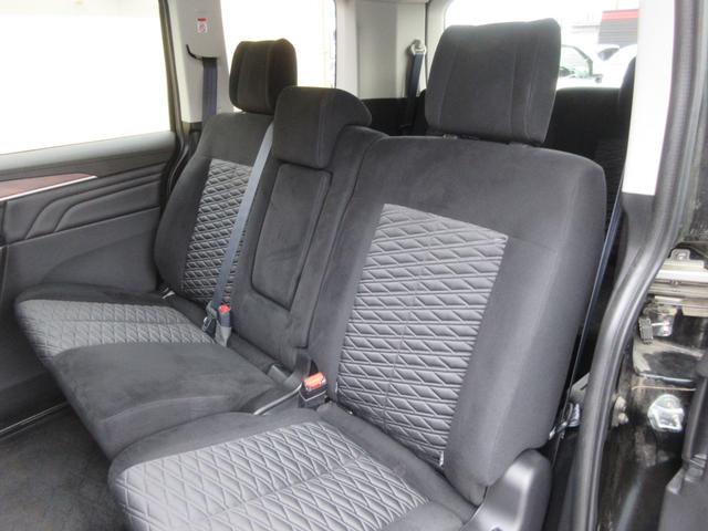 デリカＤ：５ Ｇ　パワーパッケージ　４ＷＤ　両側パワースライドドア　レーダークルーズコントロール　アラウンドビューモニター　純正ナビ　Ｂｌｕｅｔｏｏｔｈ　フルセグＴＶ　アイドリングストップ　衝突軽減ブレーキ　パワーバックドア　ＥＴＣ（49枚目）