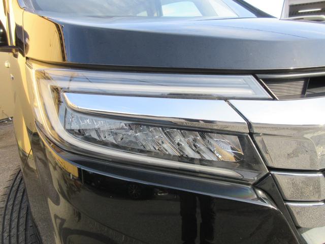 ステップワゴンスパーダ スパーダハイブリッド　Ｇ　ホンダセンシング　後席フリップダウンモニター　両側パワースライドドア　レーダークルーズコントロール　ホンダセンシング　純正ナビ　Ｂｌｕｅｔｏｏｔｈ　フルセグＴＶ　オートライト　ＬＥＤヘッドライト　ビルトインＥＴＣ（13枚目）