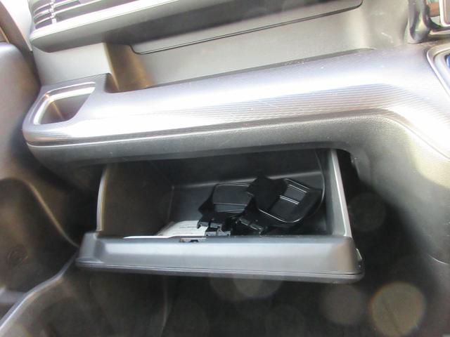 ステップワゴンスパーダ スパーダハイブリッド　Ｇ　ホンダセンシング　後席フリップダウンモニター　両側パワースライドドア　レーダークルーズコントロール　ホンダセンシング　純正ナビ　Ｂｌｕｅｔｏｏｔｈ　フルセグＴＶ　オートライト　ＬＥＤヘッドライト　ビルトインＥＴＣ（41枚目）