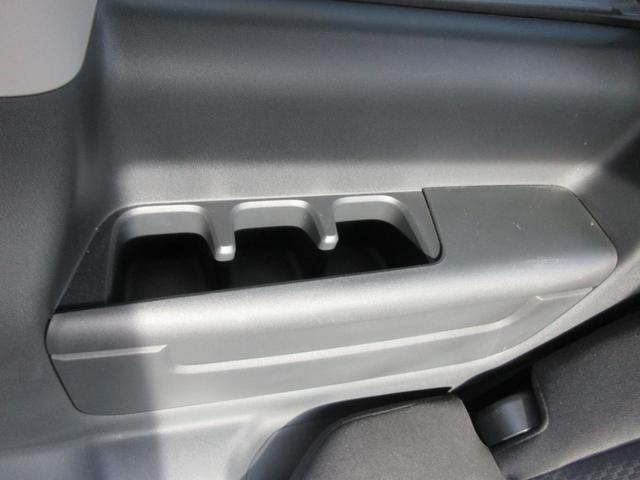 ステップワゴンスパーダ スパーダハイブリッド　Ｇ　ホンダセンシング　後席フリップダウンモニター　両側パワースライドドア　レーダークルーズコントロール　ホンダセンシング　純正ナビ　Ｂｌｕｅｔｏｏｔｈ　フルセグＴＶ　オートライト　ＬＥＤヘッドライト　ビルトインＥＴＣ（61枚目）