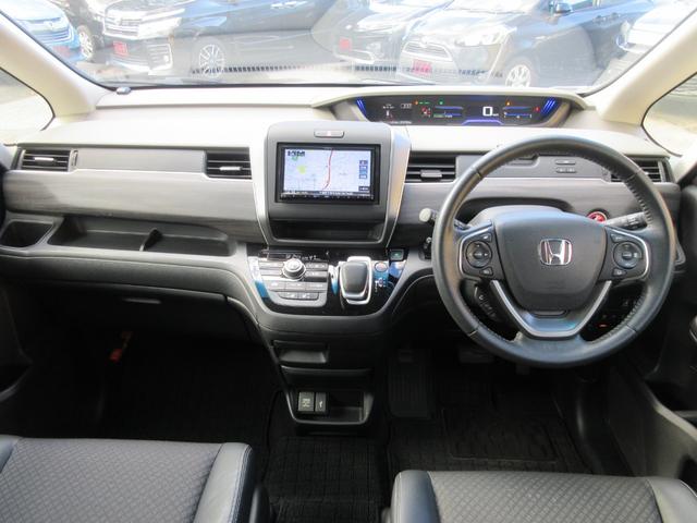 フリードハイブリッド ハイブリッド・Gホンダセンシング ワンオーナー ホンダセンシング バックカメラ レーダークルーズコントロール ケンウッドナビ Bluetooth フルセグTV 両側パワースライドドア LEDヘッドライト オートライト ビルトインETC(3枚目)