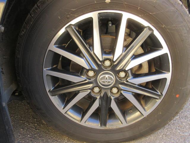 ヴォクシー ＺＳ　煌ＩＩ　両側パワースライドドア　バックカメラ　アルパインＳＤナビ　Ｂｌｕｅｔｏｏｔｈ　フルセグＴＶ　トヨタセーフティーセンス　アイドリングストップ　ドライブレコーダー　ＬＥＤヘッドライト　オートライト　ＥＴＣ（18枚目）