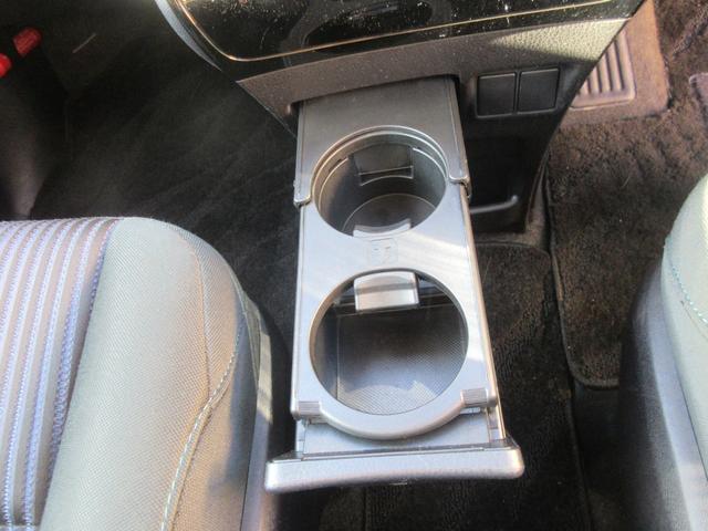 ヴォクシー ＺＳ　煌ＩＩ　両側パワースライドドア　バックカメラ　アルパインＳＤナビ　Ｂｌｕｅｔｏｏｔｈ　フルセグＴＶ　トヨタセーフティーセンス　アイドリングストップ　ドライブレコーダー　ＬＥＤヘッドライト　オートライト　ＥＴＣ（31枚目）