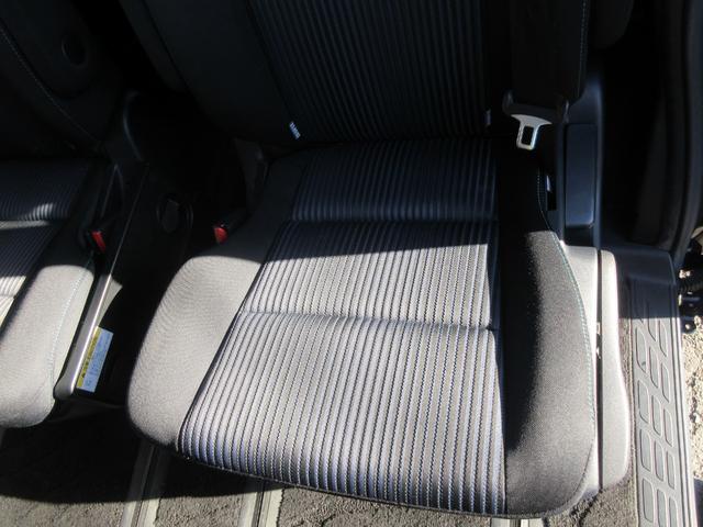 ヴォクシー ＺＳ　煌ＩＩ　両側パワースライドドア　バックカメラ　アルパインＳＤナビ　Ｂｌｕｅｔｏｏｔｈ　フルセグＴＶ　トヨタセーフティーセンス　アイドリングストップ　ドライブレコーダー　ＬＥＤヘッドライト　オートライト　ＥＴＣ（46枚目）