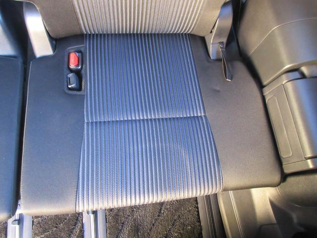 ヴォクシー ＺＳ　煌ＩＩ　両側パワースライドドア　バックカメラ　アルパインＳＤナビ　Ｂｌｕｅｔｏｏｔｈ　フルセグＴＶ　トヨタセーフティーセンス　アイドリングストップ　ドライブレコーダー　ＬＥＤヘッドライト　オートライト　ＥＴＣ（53枚目）