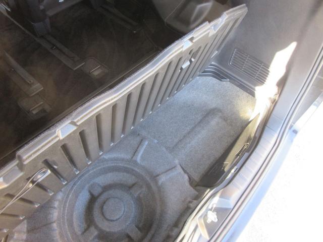 ヴォクシー ＺＳ　煌ＩＩ　両側パワースライドドア　バックカメラ　アルパインＳＤナビ　Ｂｌｕｅｔｏｏｔｈ　フルセグＴＶ　トヨタセーフティーセンス　アイドリングストップ　ドライブレコーダー　ＬＥＤヘッドライト　オートライト　ＥＴＣ（59枚目）