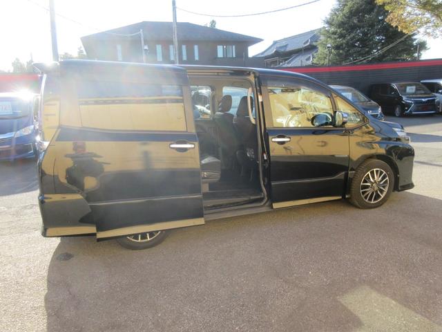 ヴォクシー ＺＳ　煌ＩＩ　両側パワースライドドア　バックカメラ　アルパインＳＤナビ　Ｂｌｕｅｔｏｏｔｈ　フルセグＴＶ　トヨタセーフティーセンス　アイドリングストップ　ドライブレコーダー　ＬＥＤヘッドライト　オートライト　ＥＴＣ（64枚目）