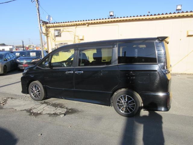 ヴォクシー ＺＳ　煌ＩＩ　両側パワースライドドア　バックカメラ　アルパインＳＤナビ　Ｂｌｕｅｔｏｏｔｈ　フルセグＴＶ　トヨタセーフティーセンス　アイドリングストップ　ドライブレコーダー　ＬＥＤヘッドライト　オートライト　ＥＴＣ（69枚目）