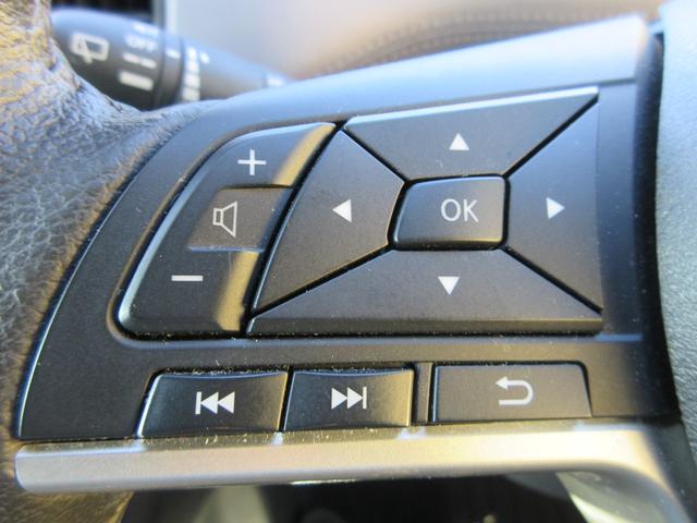 セレナ ｅ－パワー　ハイウェイスターＶ　後席フリップダウンモニター　アラウンドビューモニター　レーダークルーズコントロール　純正ナビ　Ｂｌｕｅｔｏｏｔｈ　両側パワースライドドア　シートヒーター　クリアランスソナー　エマージェンシーブレーキ（9枚目）