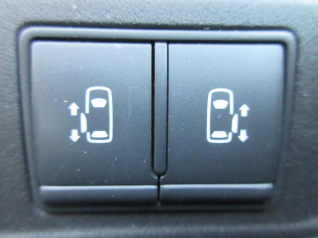 セレナ ｅ－パワー　ハイウェイスターＶ　後席フリップダウンモニター　アラウンドビューモニター　レーダークルーズコントロール　純正ナビ　Ｂｌｕｅｔｏｏｔｈ　両側パワースライドドア　シートヒーター　クリアランスソナー　エマージェンシーブレーキ（10枚目）