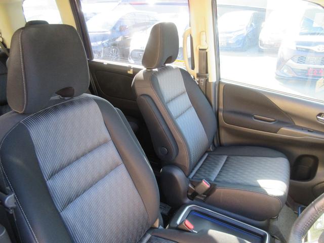 セレナ ｅ－パワー　ハイウェイスターＶ　後席フリップダウンモニター　アラウンドビューモニター　レーダークルーズコントロール　純正ナビ　Ｂｌｕｅｔｏｏｔｈ　両側パワースライドドア　シートヒーター　クリアランスソナー　エマージェンシーブレーキ（34枚目）