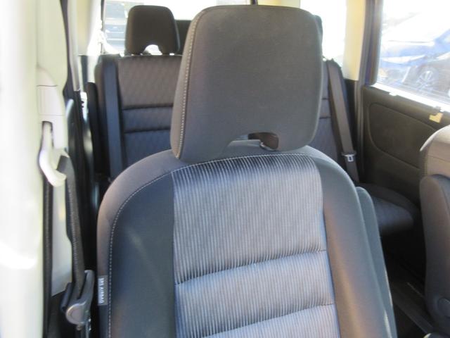 セレナ ｅ－パワー　ハイウェイスターＶ　後席フリップダウンモニター　アラウンドビューモニター　レーダークルーズコントロール　純正ナビ　Ｂｌｕｅｔｏｏｔｈ　両側パワースライドドア　シートヒーター　クリアランスソナー　エマージェンシーブレーキ（35枚目）