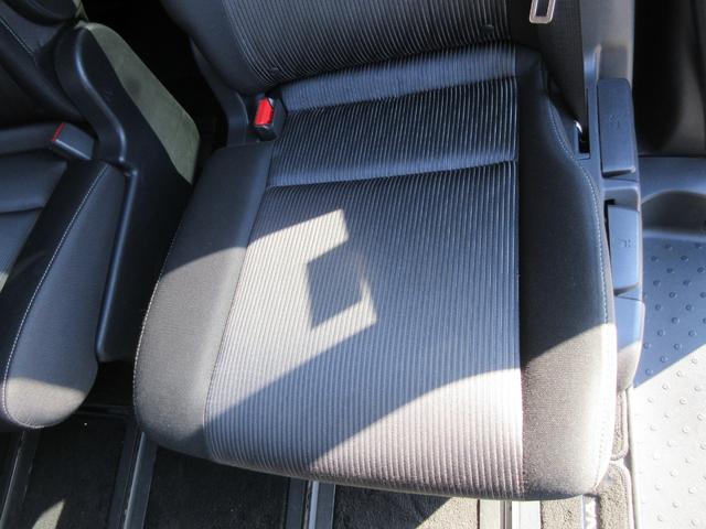 セレナ ｅ－パワー　ハイウェイスターＶ　後席フリップダウンモニター　アラウンドビューモニター　レーダークルーズコントロール　純正ナビ　Ｂｌｕｅｔｏｏｔｈ　両側パワースライドドア　シートヒーター　クリアランスソナー　エマージェンシーブレーキ（49枚目）