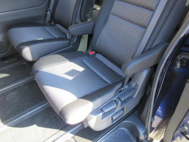 セレナ ｅ－パワー　ハイウェイスターＶ　後席フリップダウンモニター　アラウンドビューモニター　レーダークルーズコントロール　純正ナビ　Ｂｌｕｅｔｏｏｔｈ　両側パワースライドドア　シートヒーター　クリアランスソナー　エマージェンシーブレーキ（50枚目）