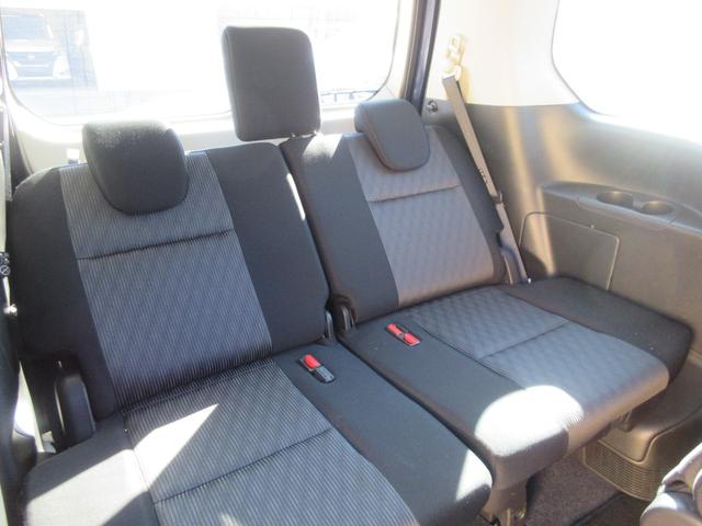 セレナ ｅ－パワー　ハイウェイスターＶ　後席フリップダウンモニター　アラウンドビューモニター　レーダークルーズコントロール　純正ナビ　Ｂｌｕｅｔｏｏｔｈ　両側パワースライドドア　シートヒーター　クリアランスソナー　エマージェンシーブレーキ（53枚目）