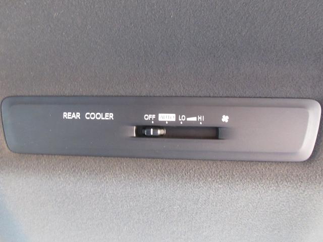 ノア ハイブリッドＳｉ　ダブルバイビー　クリアランスソナー　両側パワースライドドア　トヨタセーフティーセンス　クルーズコントロール　バックカメラ　純正ナビ　Ｂｌｕｅｔｏｏｔｈ　フルセグＴＶ　ハーフレザーシート　オートハイビーム　オートライト（20枚目）