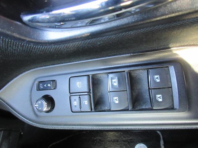 ノア ハイブリッドＳｉ　ダブルバイビー　クリアランスソナー　両側パワースライドドア　トヨタセーフティーセンス　クルーズコントロール　バックカメラ　純正ナビ　Ｂｌｕｅｔｏｏｔｈ　フルセグＴＶ　ハーフレザーシート　オートハイビーム　オートライト（24枚目）