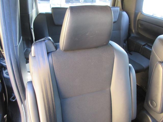 ノア ハイブリッドＳｉ　ダブルバイビー　クリアランスソナー　両側パワースライドドア　トヨタセーフティーセンス　クルーズコントロール　バックカメラ　純正ナビ　Ｂｌｕｅｔｏｏｔｈ　フルセグＴＶ　ハーフレザーシート　オートハイビーム　オートライト（42枚目）